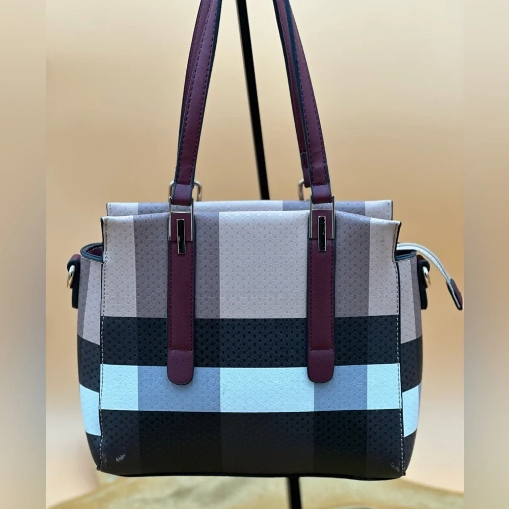 COPY - Unbranded Double Handle Shoulder Bag Black Cream Tan Polyurethane